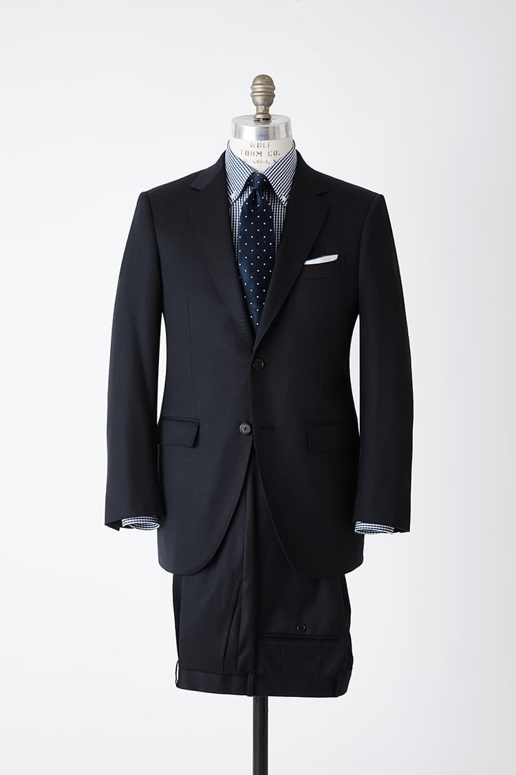 見た目はスリムながら着心地をキープしたオーダースーツ JET CRUISE